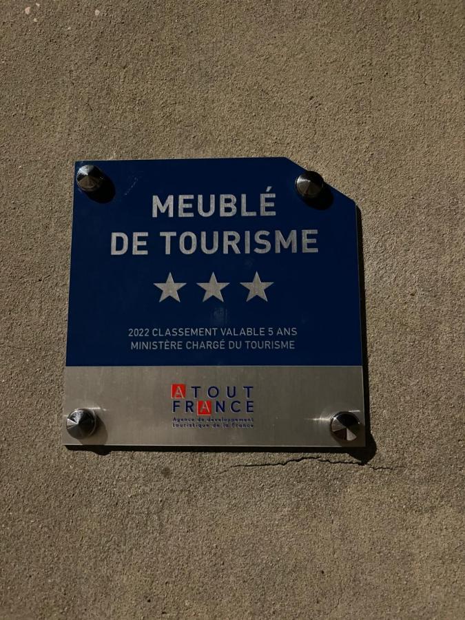 meublé 3 étoiles à 800m de la cure et centre ville Rochefort  Exterior foto